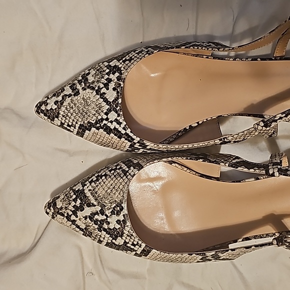 Kitten Heel Snakeskin Pump - Picture 5 of 11